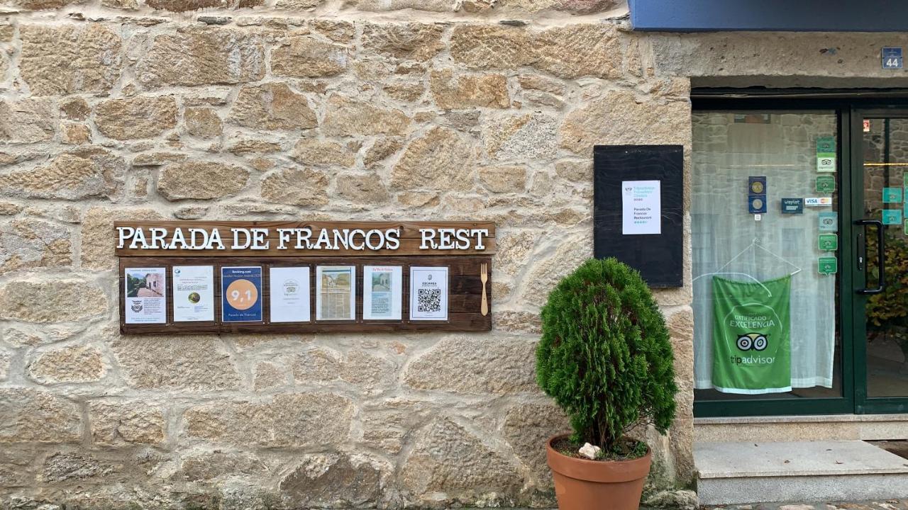Parada De Francos Teo Buitenkant foto